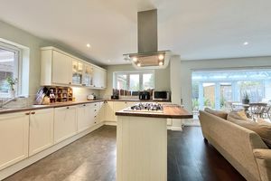 Photo 19- click for photo gallery